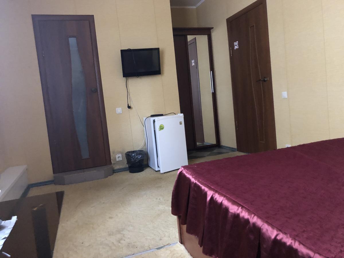 Hotel Gostiniy Dvor Samara Dış mekan fotoğraf